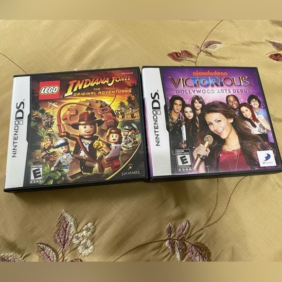Nintendo Ds Game lot of Three Fifa Victorious indiana jones - Picture 1 of 2